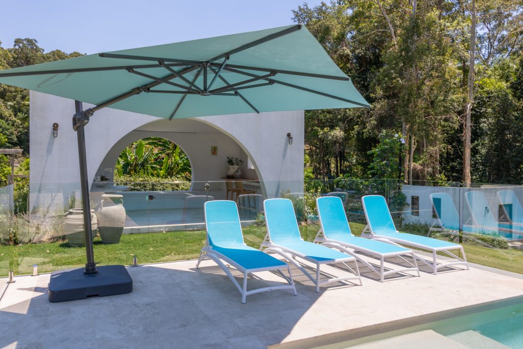 Create the Ultimate Summer Retreat: 6 Trends in Outdoor Umbrellas This Festive Season